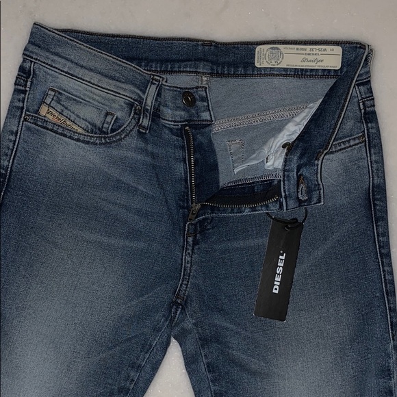 🔥 Diesel Straitzee Regular Slim Straight Jeans - Picture 5 of 6